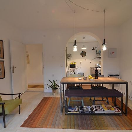 Embassy Of Industry + Free Parking Apartamento Saraievo Exterior foto